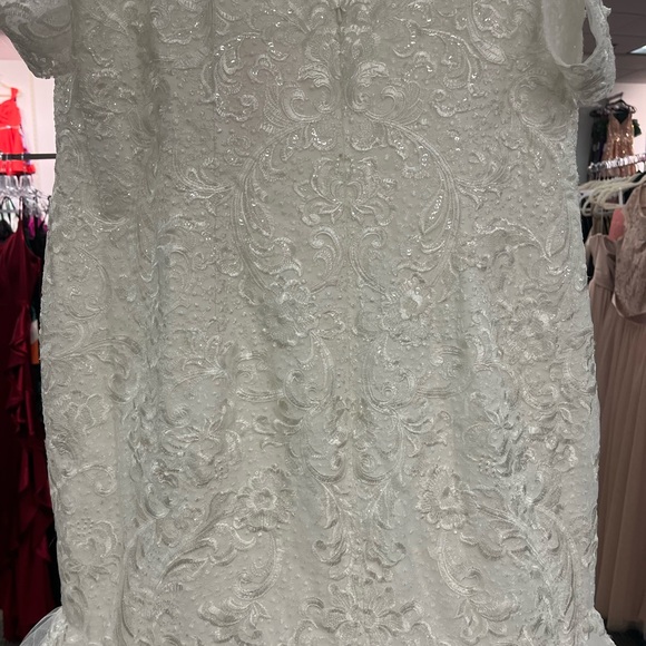 Sydney’s Closet Plus Size Mermaid Bridal Gown - Picture 6 of 12